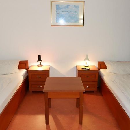 Hostel Am Kurtti Βερολίνο Εξωτερικό φωτογραφία