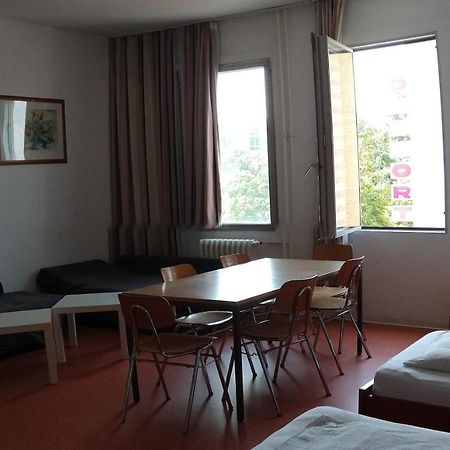 Hostel Am Kurtti Βερολίνο Εξωτερικό φωτογραφία
