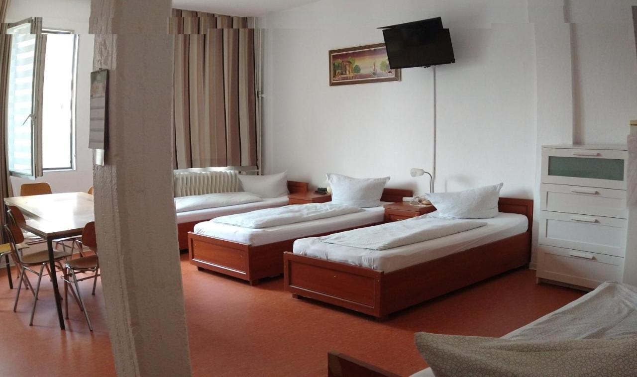Hostel Am Kurtti Βερολίνο Εξωτερικό φωτογραφία